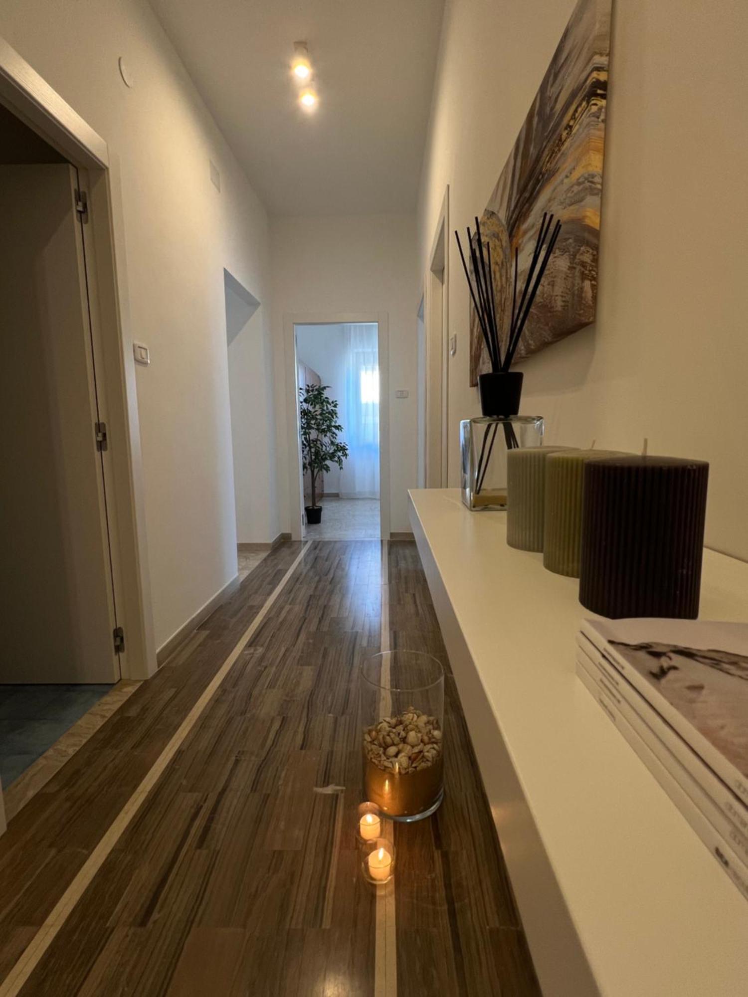 Casa Roberta With Balcony And Sea View Apartment Vieste Bagian luar foto