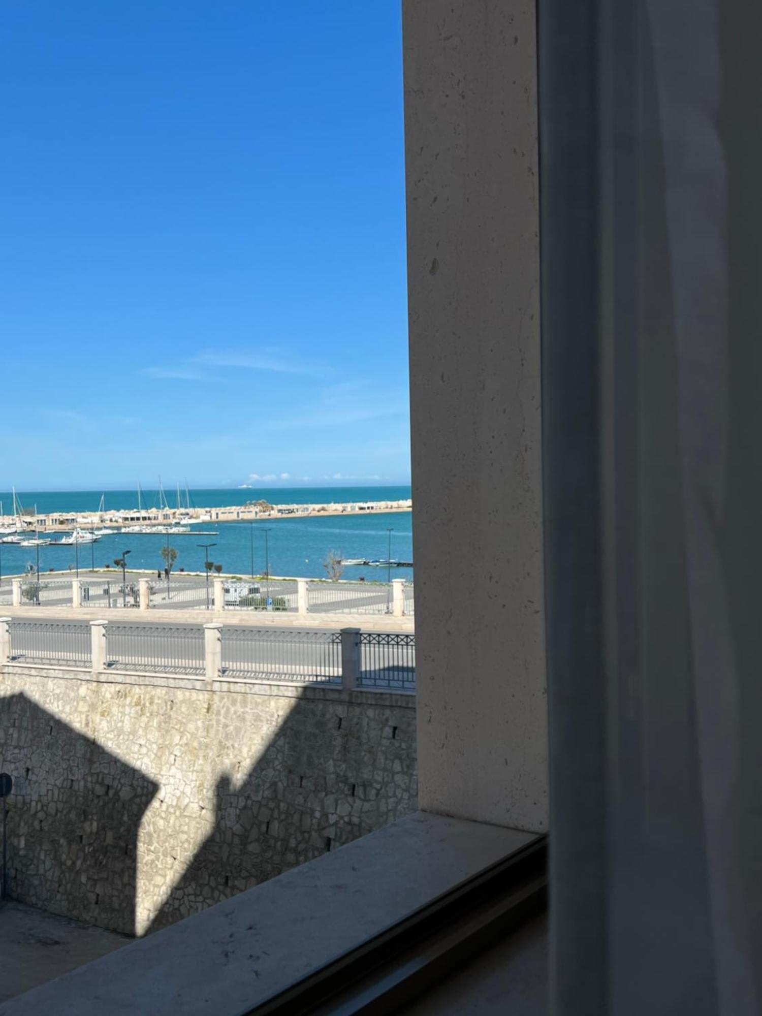Casa Roberta With Balcony And Sea View Apartment Vieste Bagian luar foto